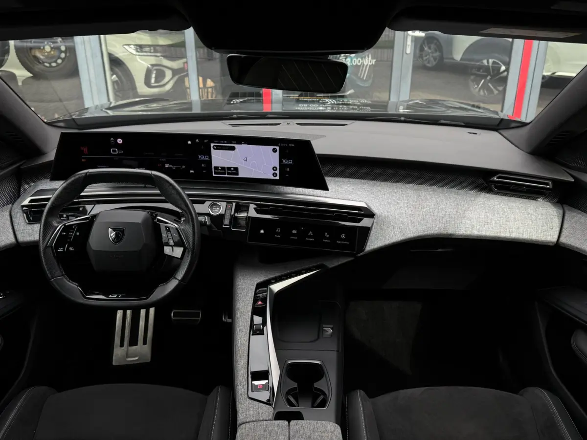 1.2 Hybrid 145PK GT | ACC | Alcantara | Matrix LED