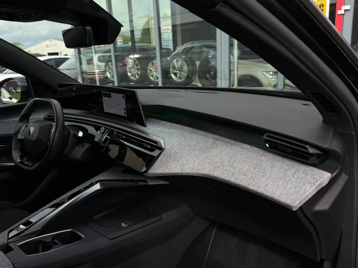 1.2 Hybrid 145PK GT | ACC | Alcantara | Matrix LED