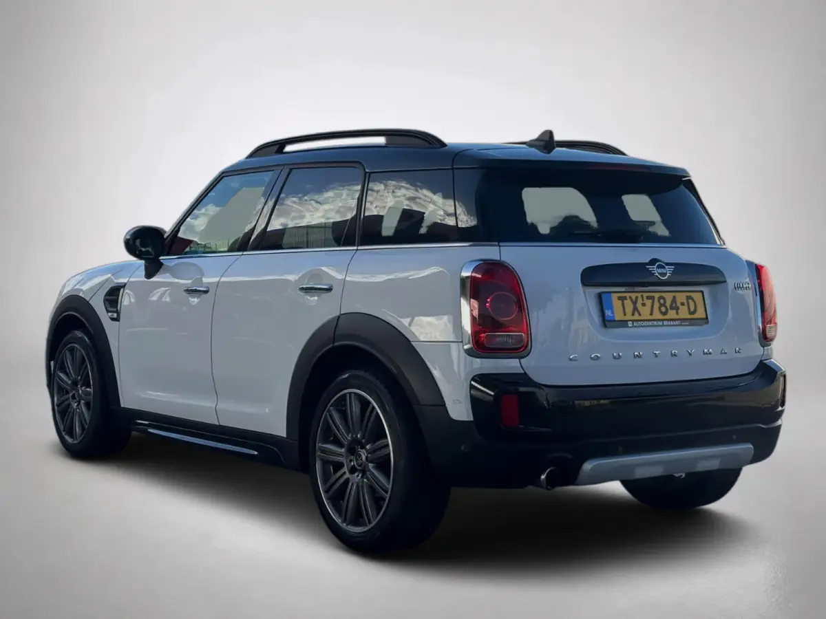 1.5 Cooper Chili Serious Business(NL-auto, Dealer OnderH, Panorama, Camera, Navi Pro, StoelV, Climate Con, Etc)