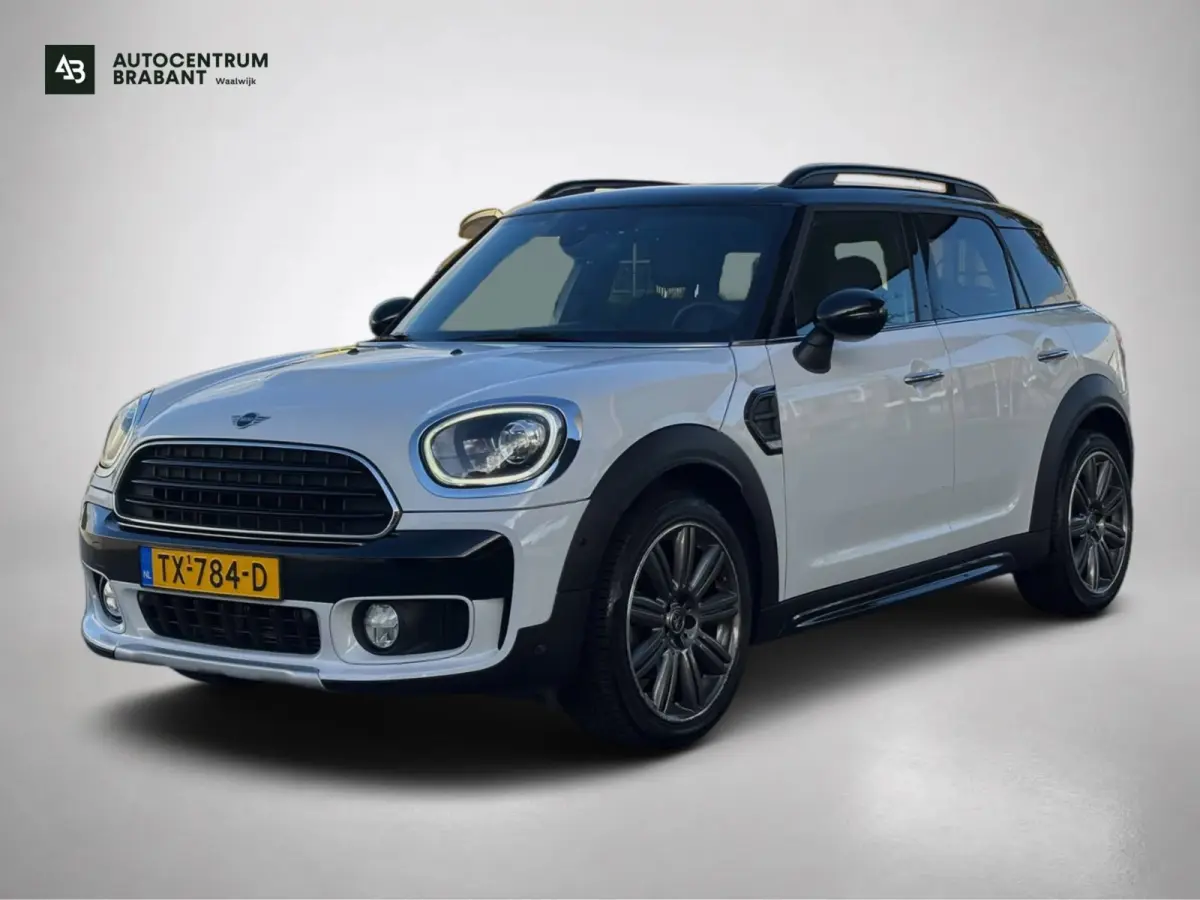 1.5 Cooper Chili Serious Business(NL-auto, Dealer OnderH, Panorama, Camera, Navi Pro, StoelV, Climate Con, Etc)