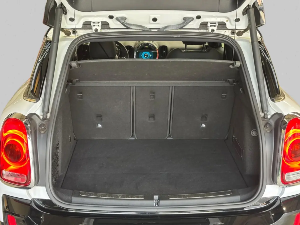 1.5 Cooper Chili Serious Business(NL-auto, Dealer OnderH, Panorama, Camera, Navi Pro, StoelV, Climate Con, Etc)