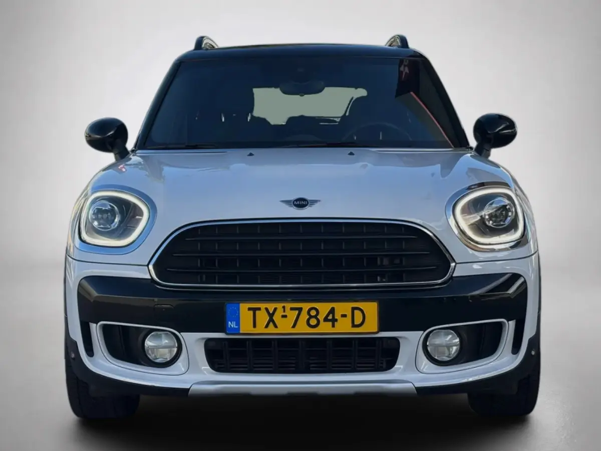 1.5 Cooper Chili Serious Business(NL-auto, Dealer OnderH, Panorama, Camera, Navi Pro, StoelV, Climate Con, Etc)