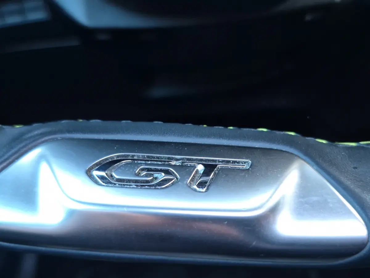 EV GT 50 kWh 95,7% Soh | Panoramadak | Trekhaak afneembaar | Camera | Parkeersensoren | Full map navigatie | Carplay/android auto |