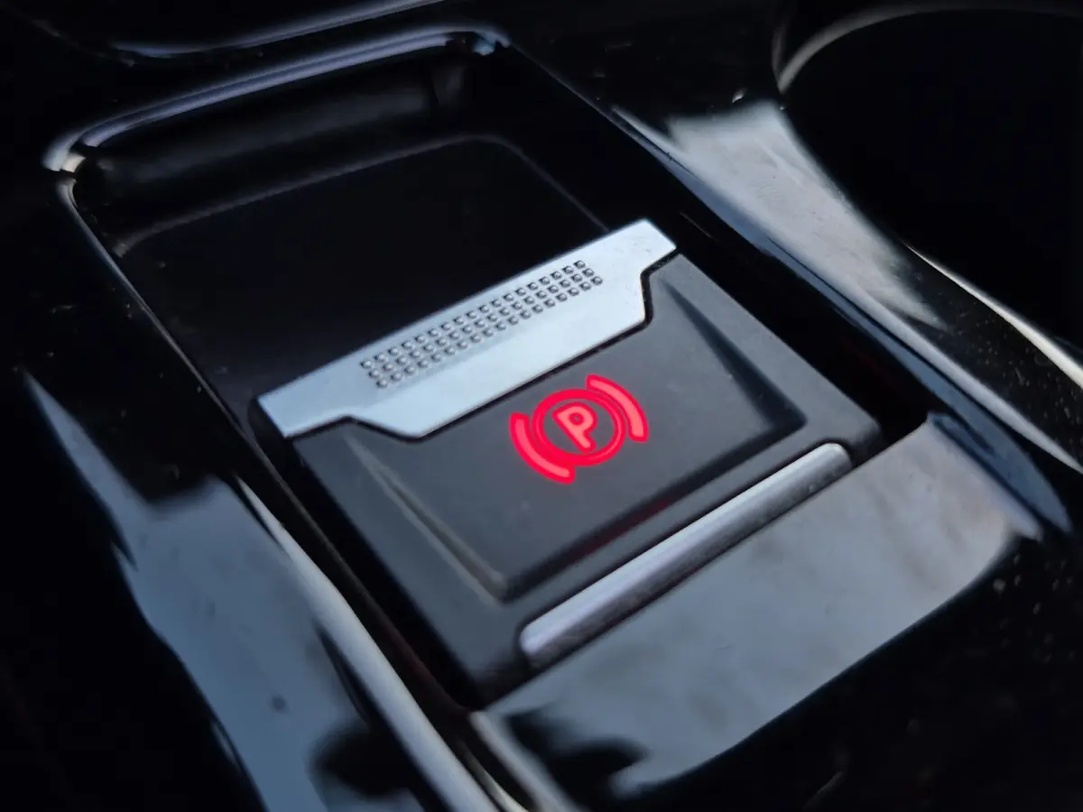 EV GT 50 kWh 95,7% Soh | Panoramadak | Trekhaak afneembaar | Camera | Parkeersensoren | Full map navigatie | Carplay/android auto |