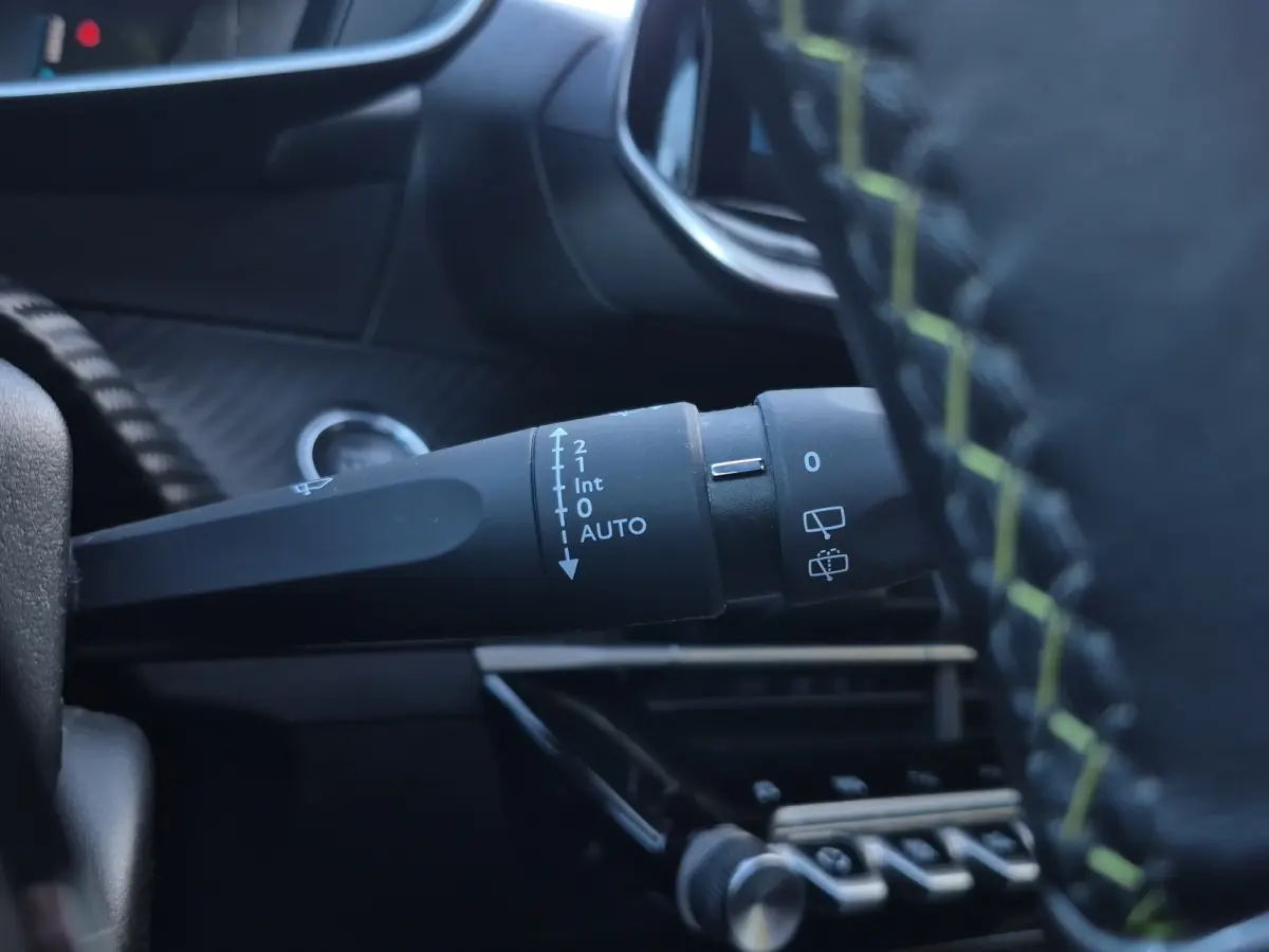 EV GT 50 kWh 95,7% Soh | Panoramadak | Trekhaak afneembaar | Camera | Parkeersensoren | Full map navigatie | Carplay/android auto |