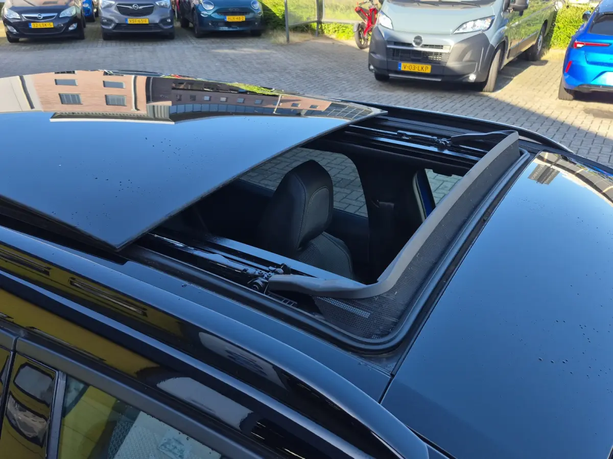 EV GT 50 kWh 95,7% Soh | Panoramadak | Trekhaak afneembaar | Camera | Parkeersensoren | Full map navigatie | Carplay/android auto |
