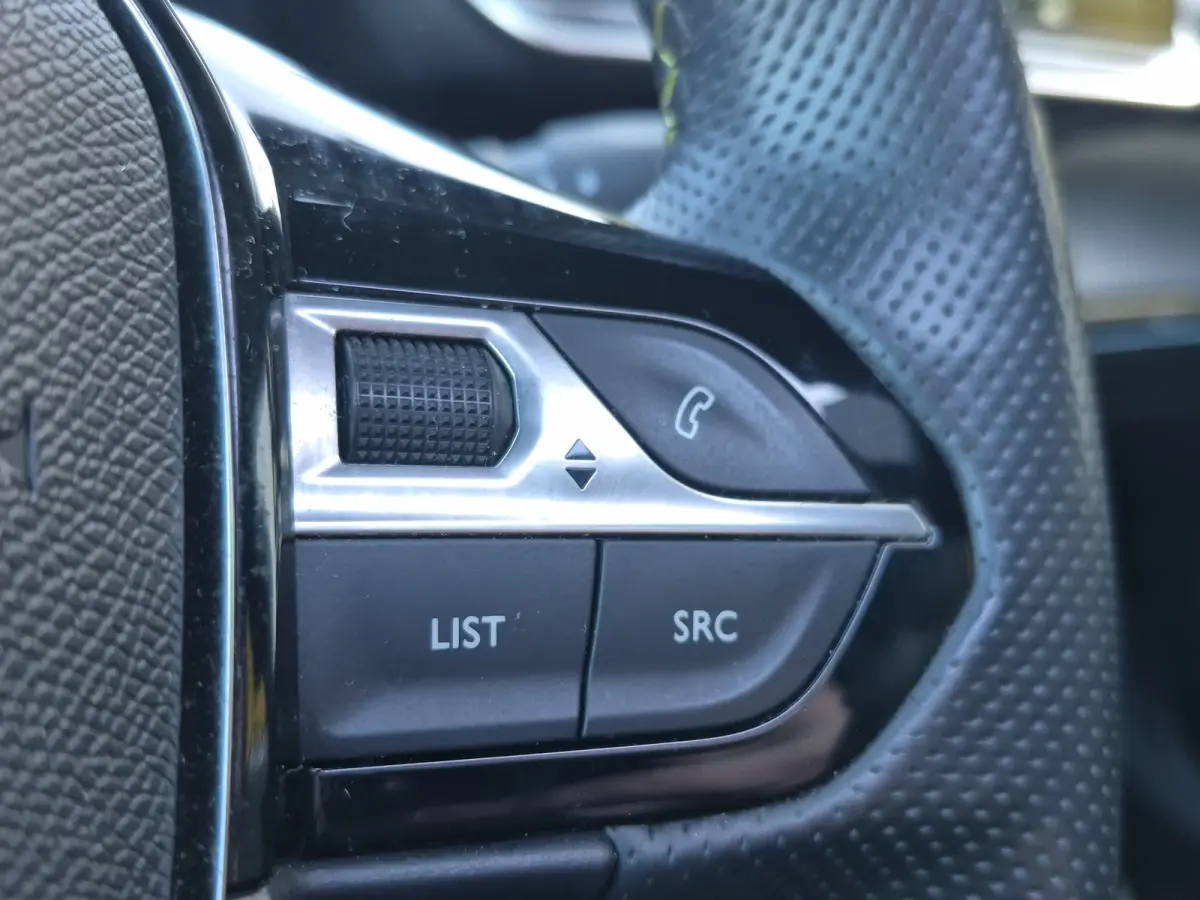 EV GT 50 kWh 95,7% Soh | Panoramadak | Trekhaak afneembaar | Camera | Parkeersensoren | Full map navigatie | Carplay/android auto |