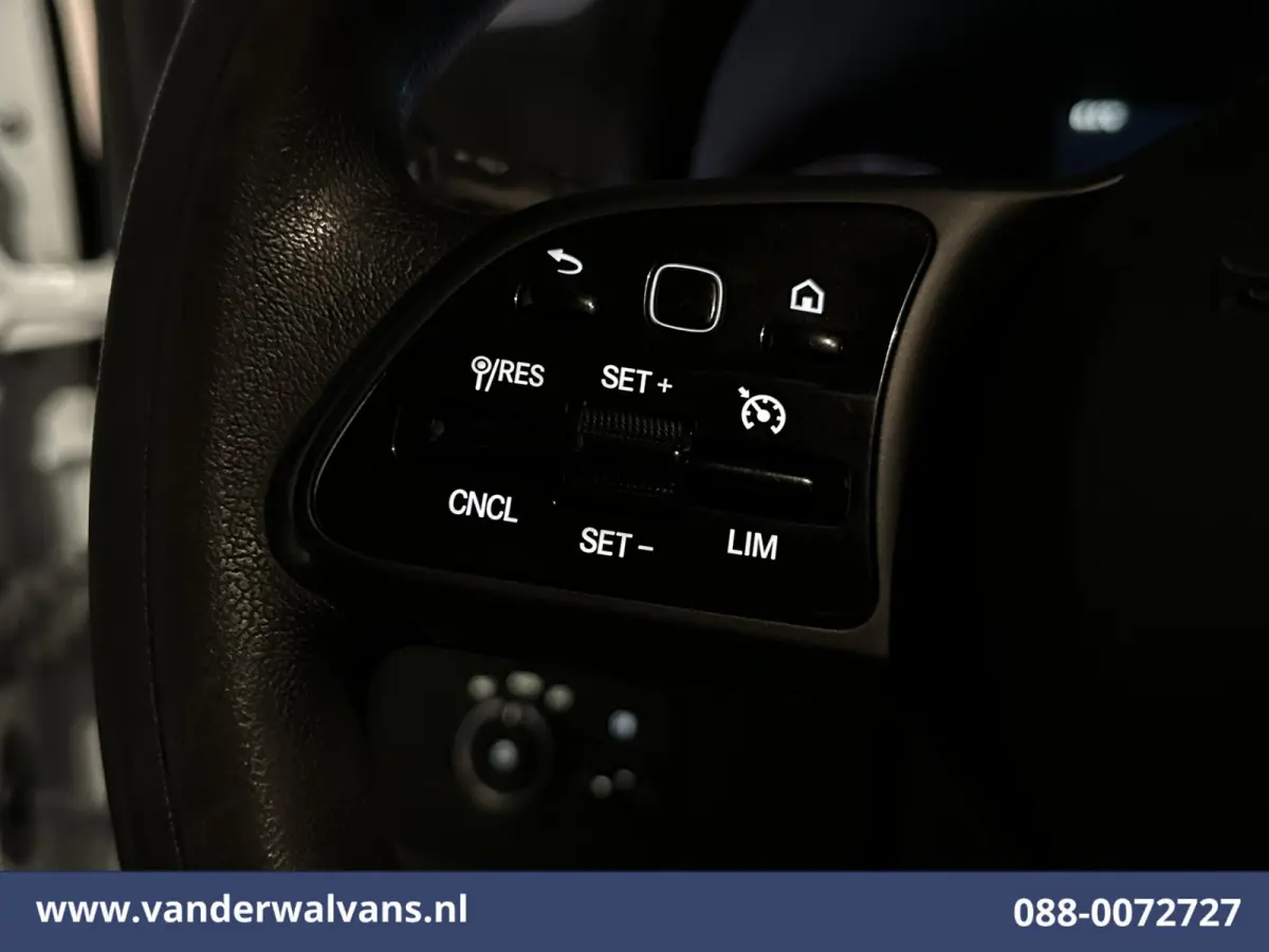 317 CDI 170pk L3H2 Euro6 Airco | Camera | Apple Carplay | Cruisecontrol | Chauffeursstoel Android Auto, Stoelverwarming, Bijrijdersbank