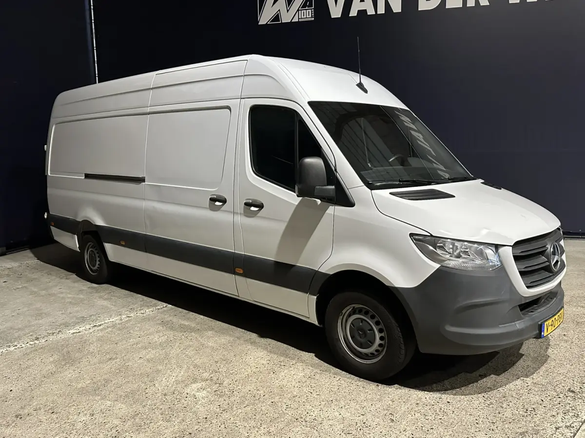 317 CDI 170pk L3H2 Euro6 Airco | Camera | Apple Carplay | Cruisecontrol | Chauffeursstoel Android Auto, Stoelverwarming, Bijrijdersbank