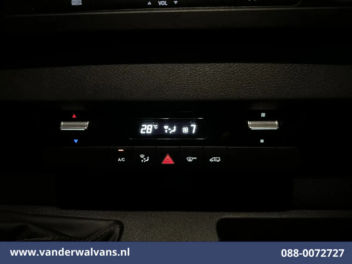 317 CDI 170pk L3H2 Euro6 Airco | Camera | Apple Carplay | Cruisecontrol | Chauffeursstoel Android Auto, Stoelverwarming, Bijrijdersbank