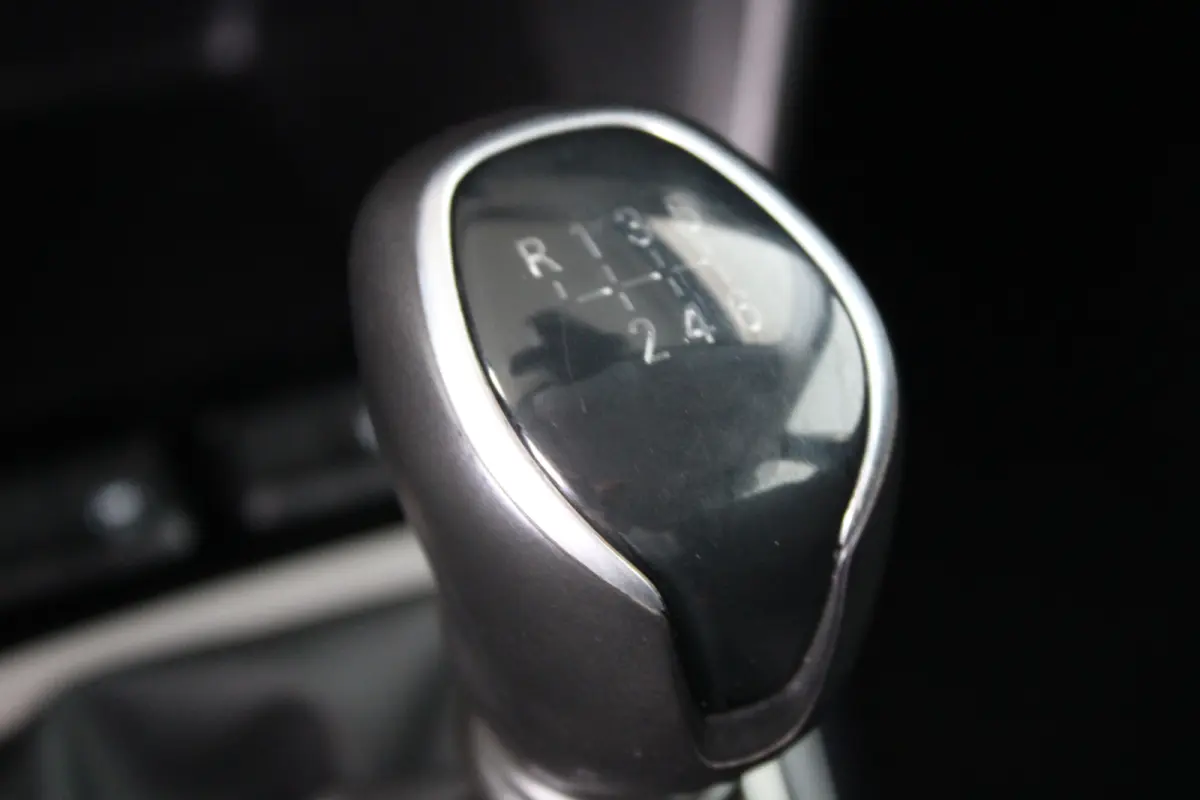 1.2 Elegance | Achteruitrijcamera | Navigatiesysteem | Dode-hoekdetectie | Leuke samenstelling! |
