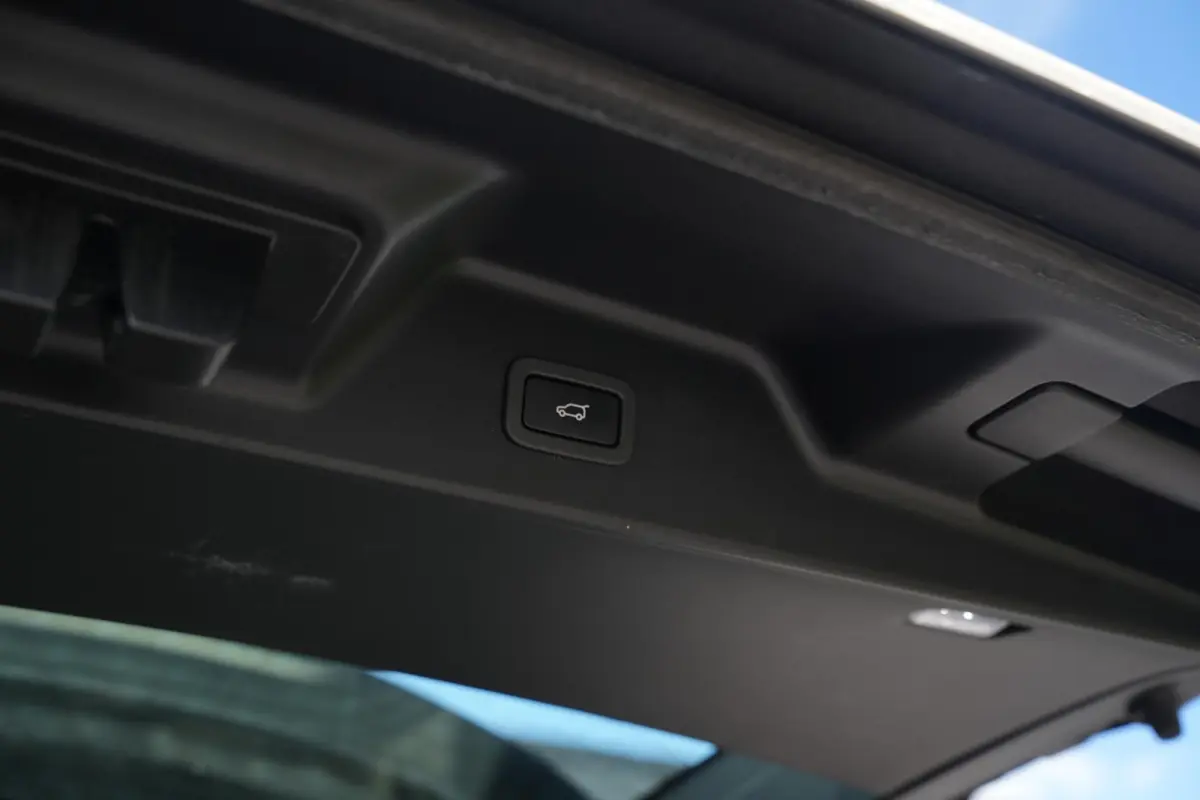 3.0 TDV6 Autobiography Panoramadak Meridian Stoelclima Massage Trekhaak