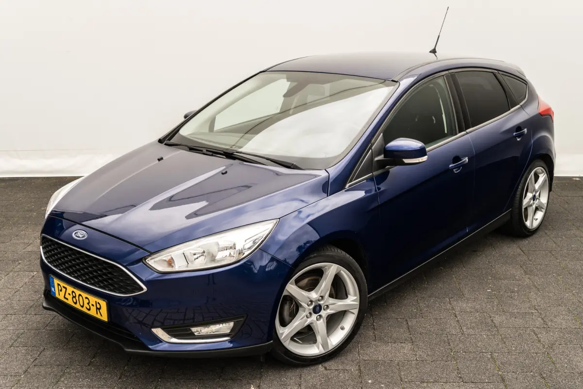 1.5 150 Pk 5 drs. Titanium I Trekhaak I Airco I 18 inch. LMV I Winter-Pakket