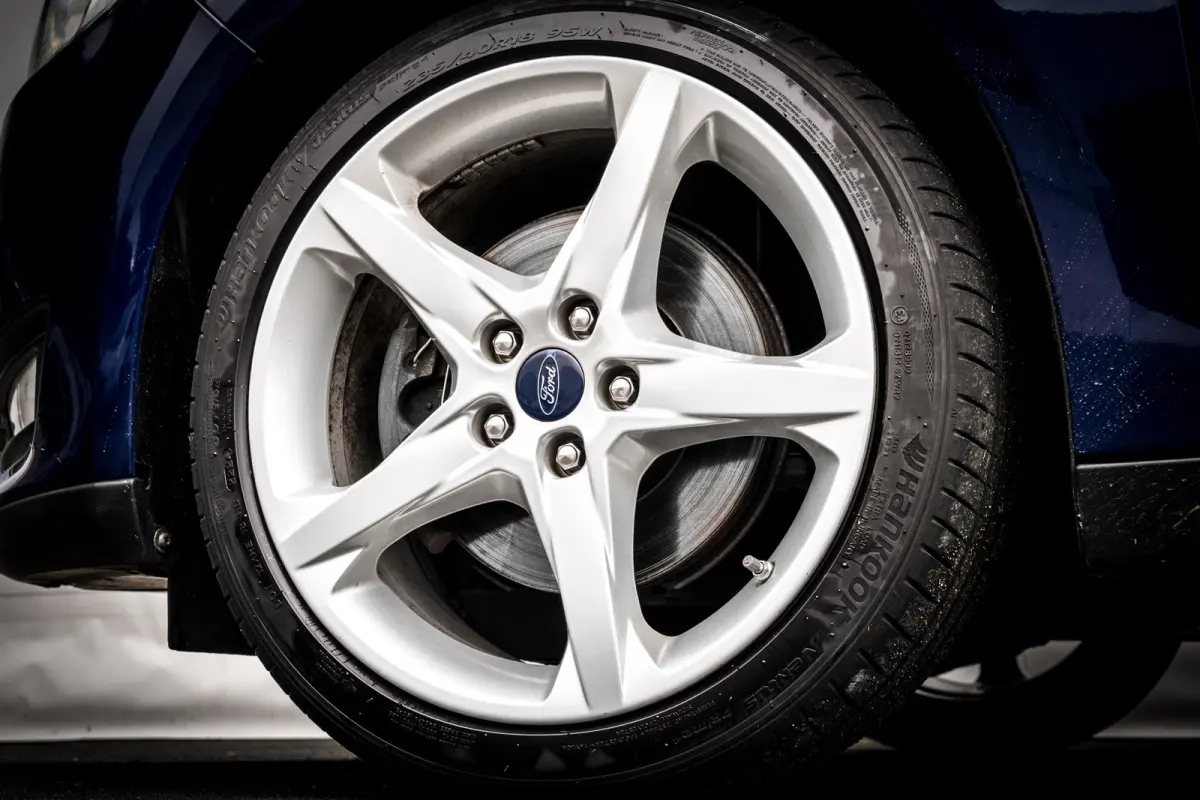 1.5 150 Pk 5 drs. Titanium I Trekhaak I Airco I 18 inch. LMV I Winter-Pakket