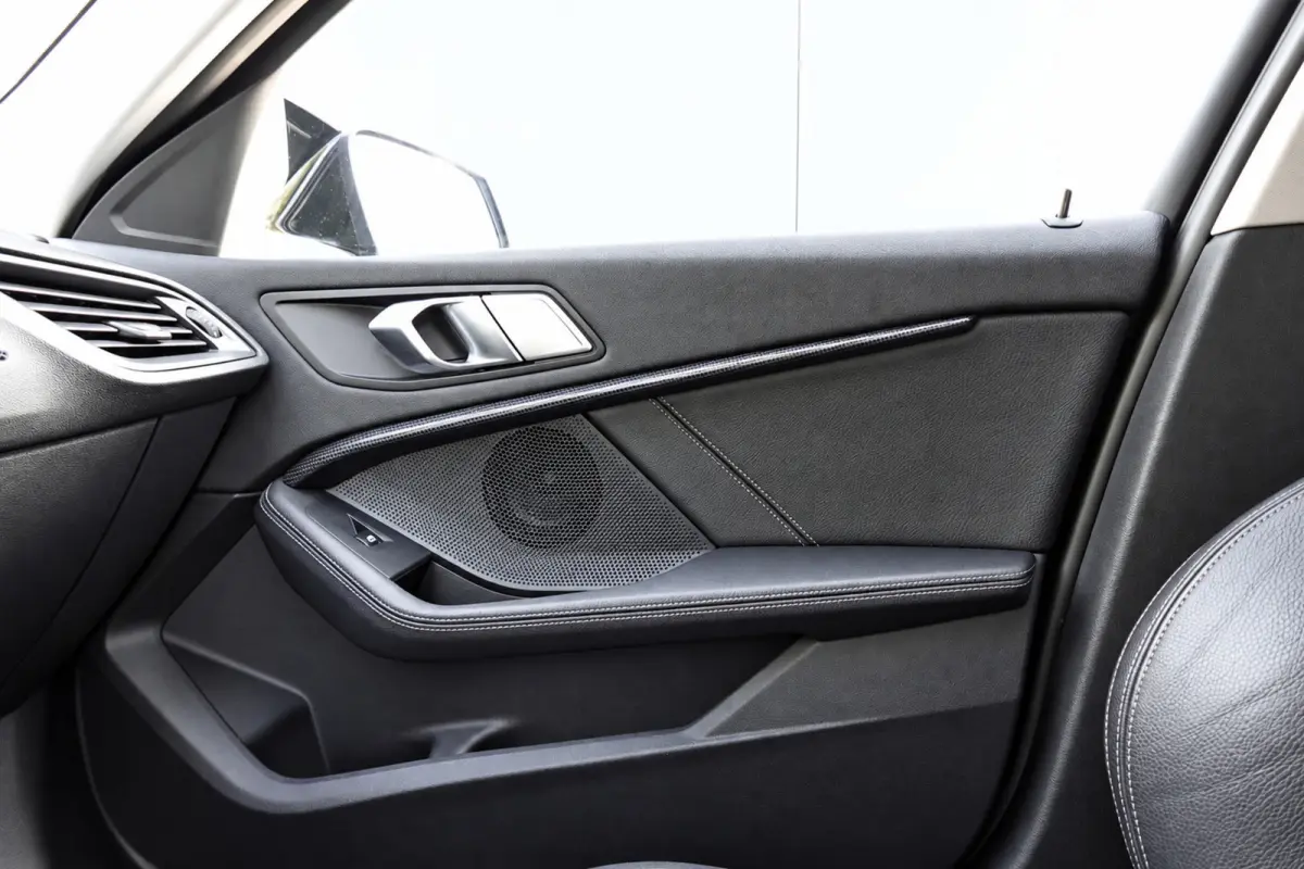 118i High Executive KEYLESS CAM LEDER VOL