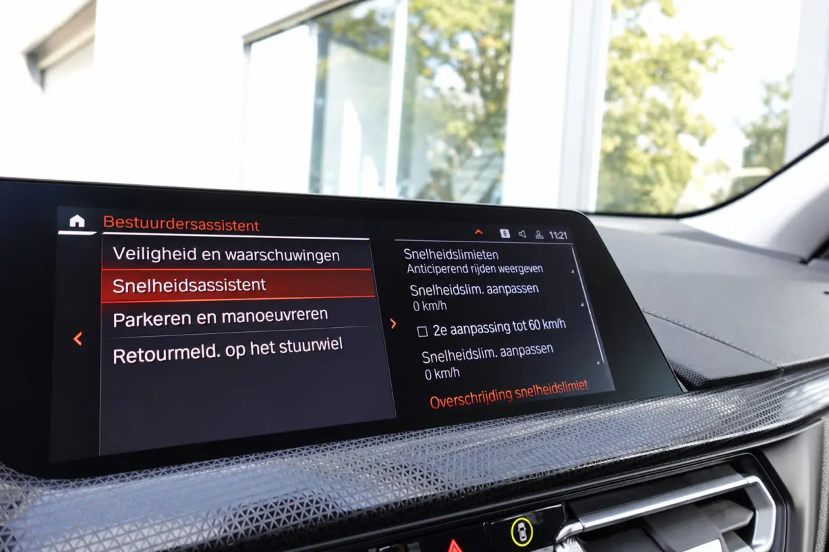 118i High Executive KEYLESS CAM LEDER VOL