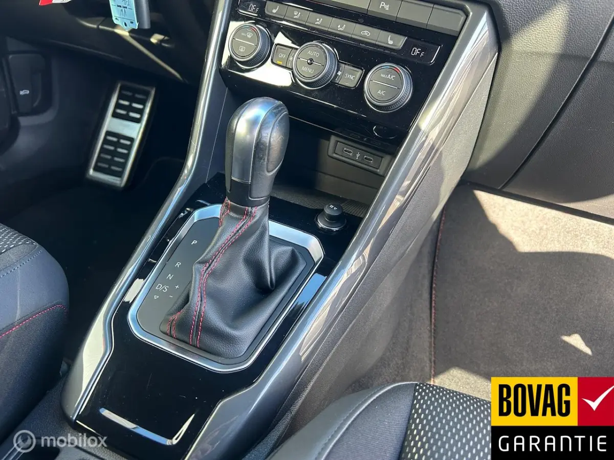 1.5 TSI Sport Business IQ drive Aut. Trekhaak afneembaar Camera