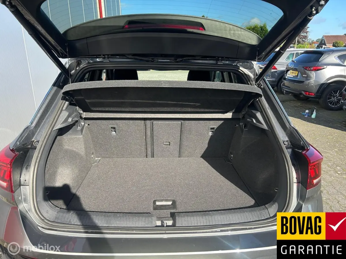 1.5 TSI Sport Business IQ drive Aut. Trekhaak afneembaar Camera