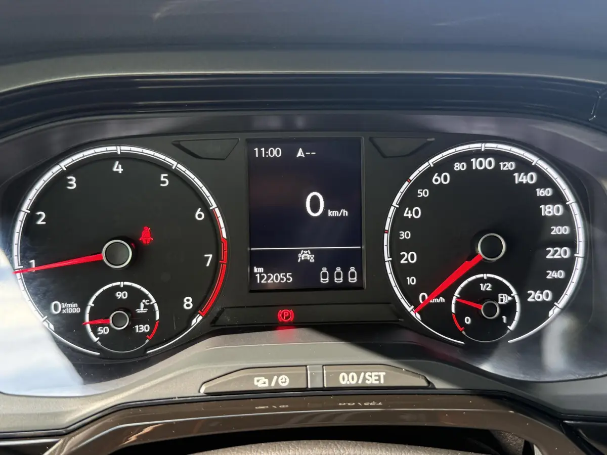 1.0 TSI R-Line Edition | Navigatie | PDC voor + achter | Airco | Apple CarPlay/Android Auto |