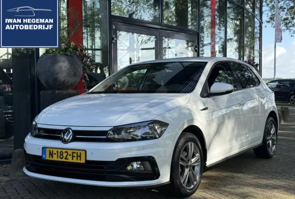 1.0 TSI R-Line Edition | Navigatie | PDC voor + achter | Airco | Apple CarPlay/Android Auto |