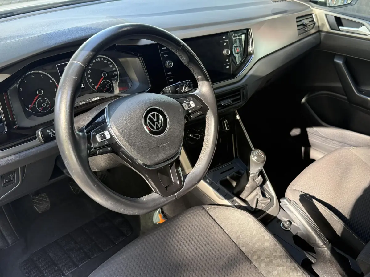 1.0 TSI R-Line Edition | Navigatie | PDC voor + achter | Airco | Apple CarPlay/Android Auto |