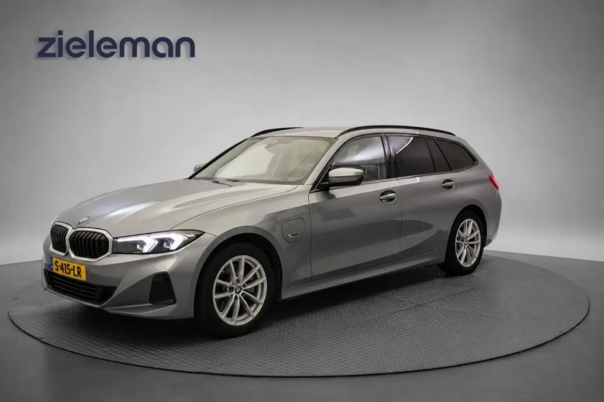 320e - Digitaal Cockpit, Carplay, Leer, Memory, Stoelverw.