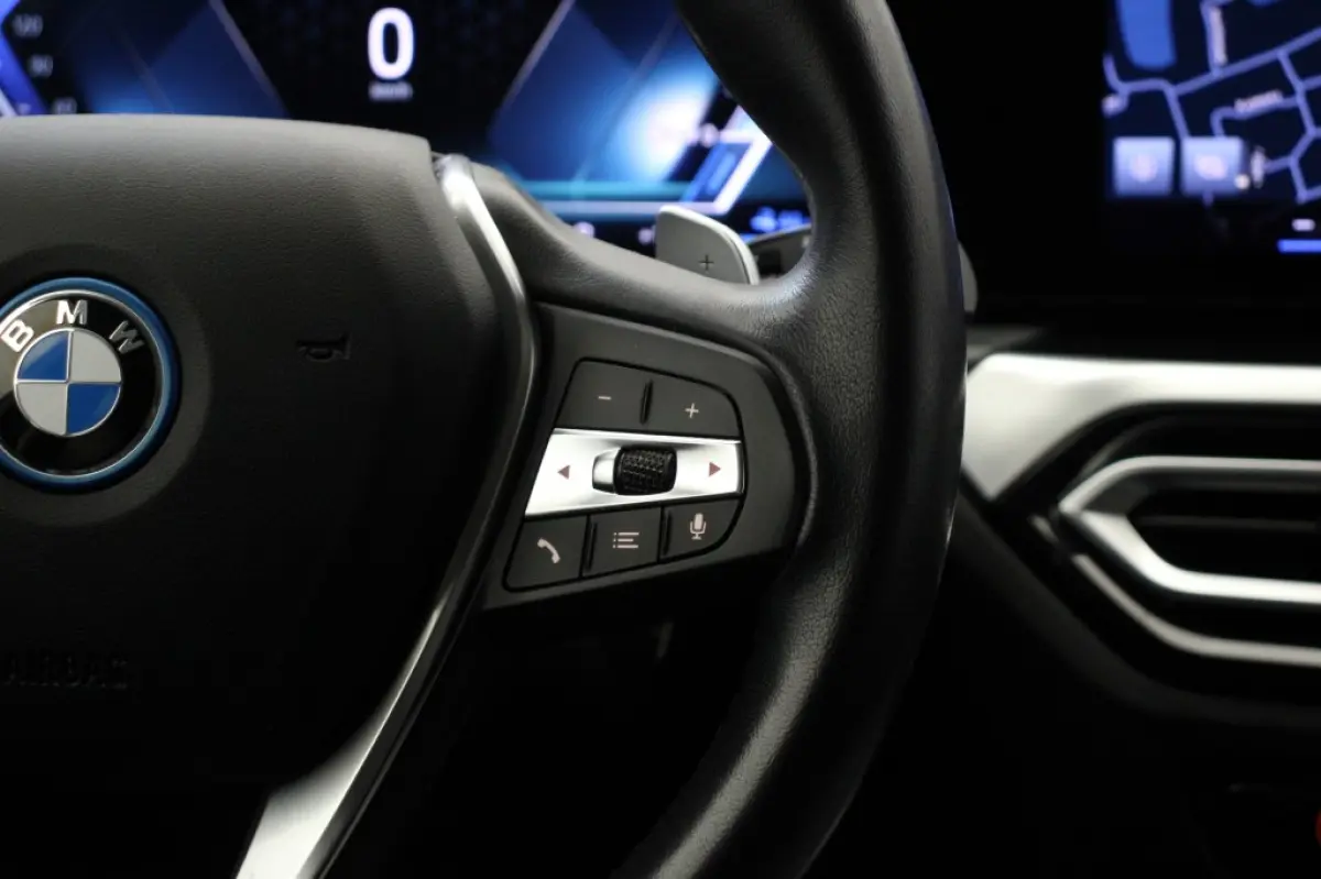 320e - Digitaal Cockpit, Carplay, Leer, Memory, Stoelverw.