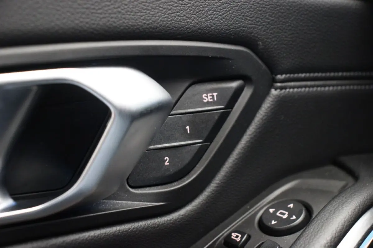 320e - Digitaal Cockpit, Carplay, Leer, Memory, Stoelverw.