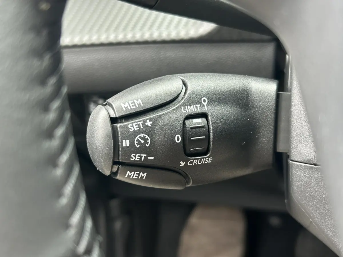 EV Business 54 kWh | 3 fase lader | Camera | Cruise Control | Apple Carplay/Android Auto