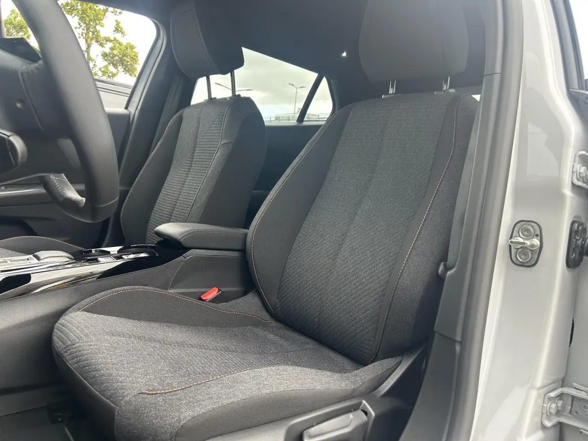 EV Business 54 kWh | 3 fase lader | Camera | Cruise Control | Apple Carplay/Android Auto