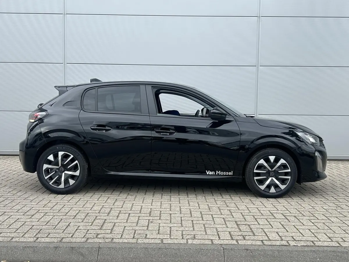 1.2 Hybrid 110 e-DCS6 Business | Camera | Cruise Control | Apple Carplay/Android Auto