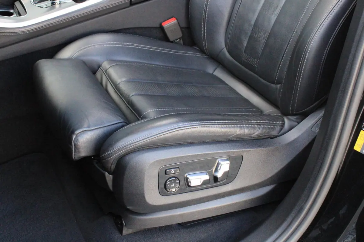 xDrive45e High Executive Softclose H&K Laser Pano VOL