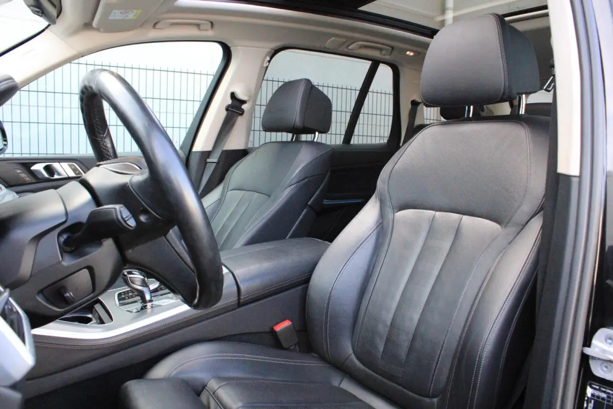xDrive45e High Executive Softclose H&K Laser Pano VOL