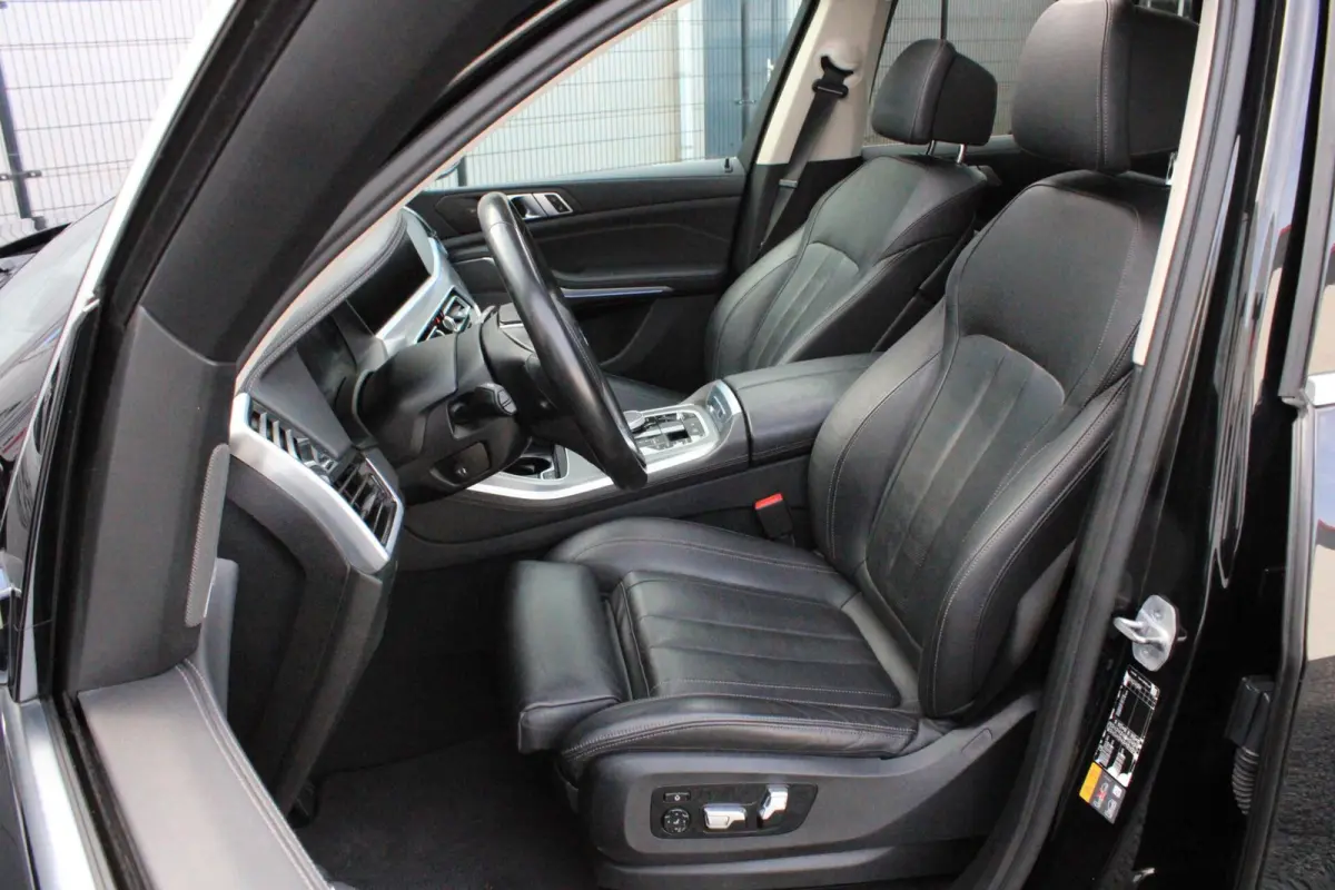 xDrive45e High Executive Softclose H&K Laser Pano VOL