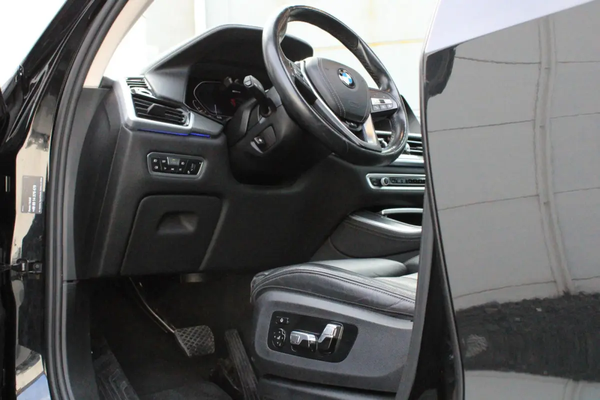 xDrive45e High Executive Softclose H&K Laser Pano VOL