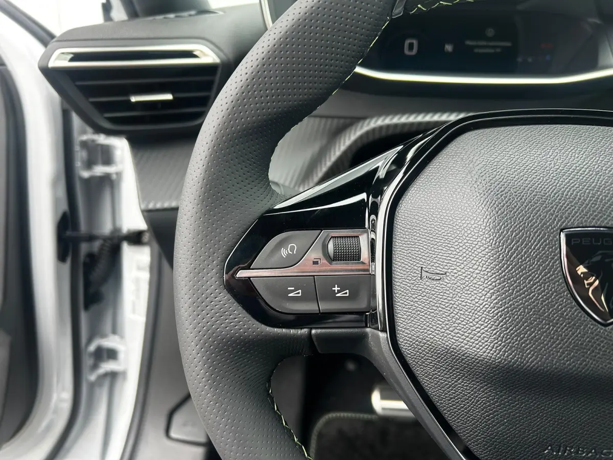1.2 Hybrid 145 GT | Camera | Adaptieve Cruise Control | Alcantara stoelen | Apple Carplay/Android Auto