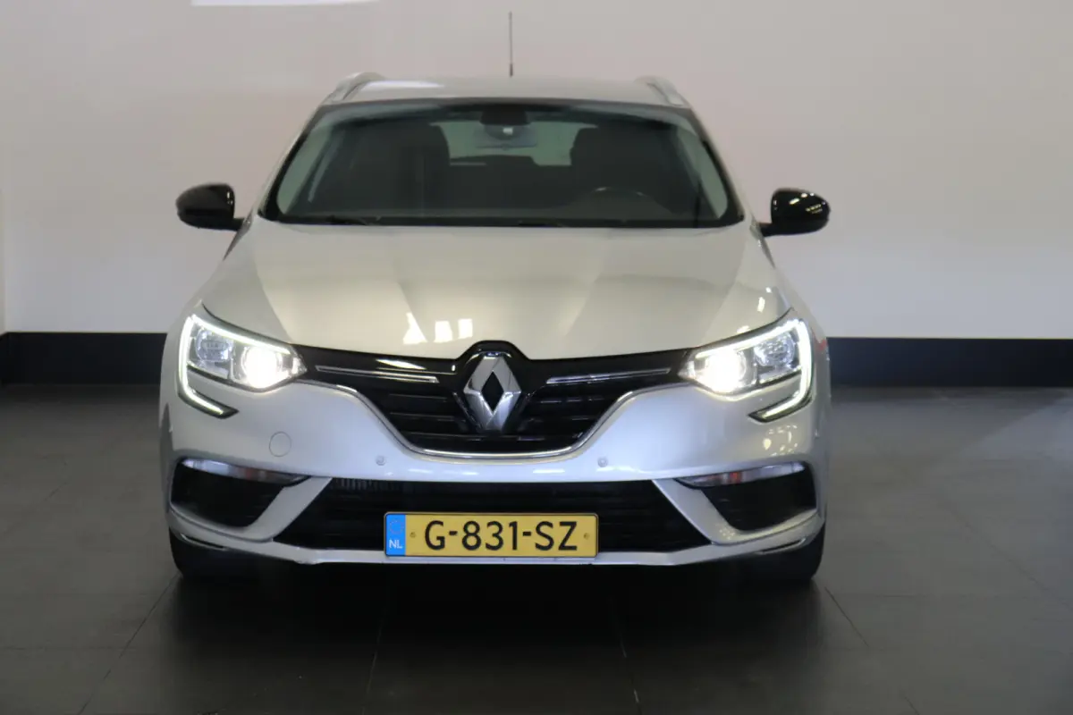 1.3 TCe Limited NL-Auto Airco | Navi | Cruise | Camera | LM velgen | €9.900,-