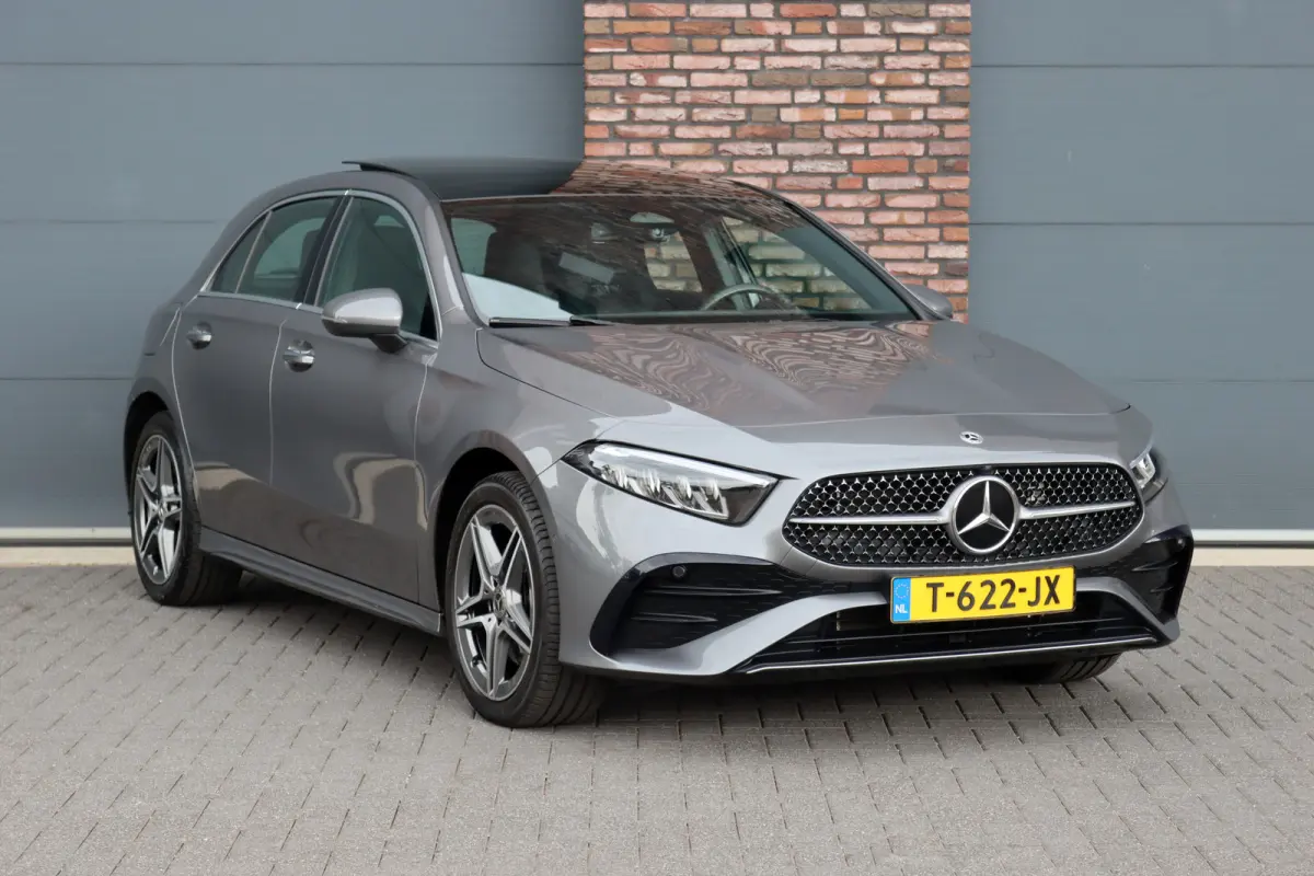 250 e AMG Line | Facelift | Panoramadak | Sfeerverlichting | Camera | Zitcomfortpakket | Keyless Go | Stoelverwarming | Widescreen |