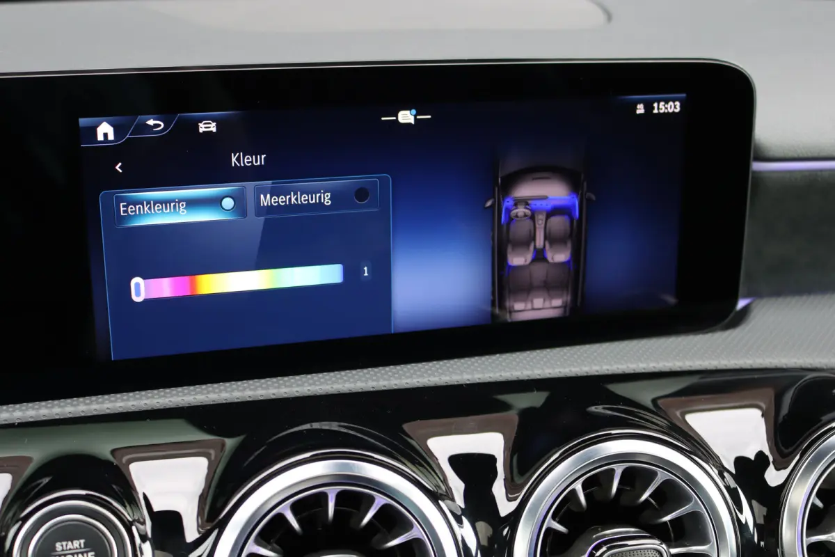 250 e AMG Line | Facelift | Panoramadak | Sfeerverlichting | Camera | Zitcomfortpakket | Keyless Go | Stoelverwarming | Widescreen |