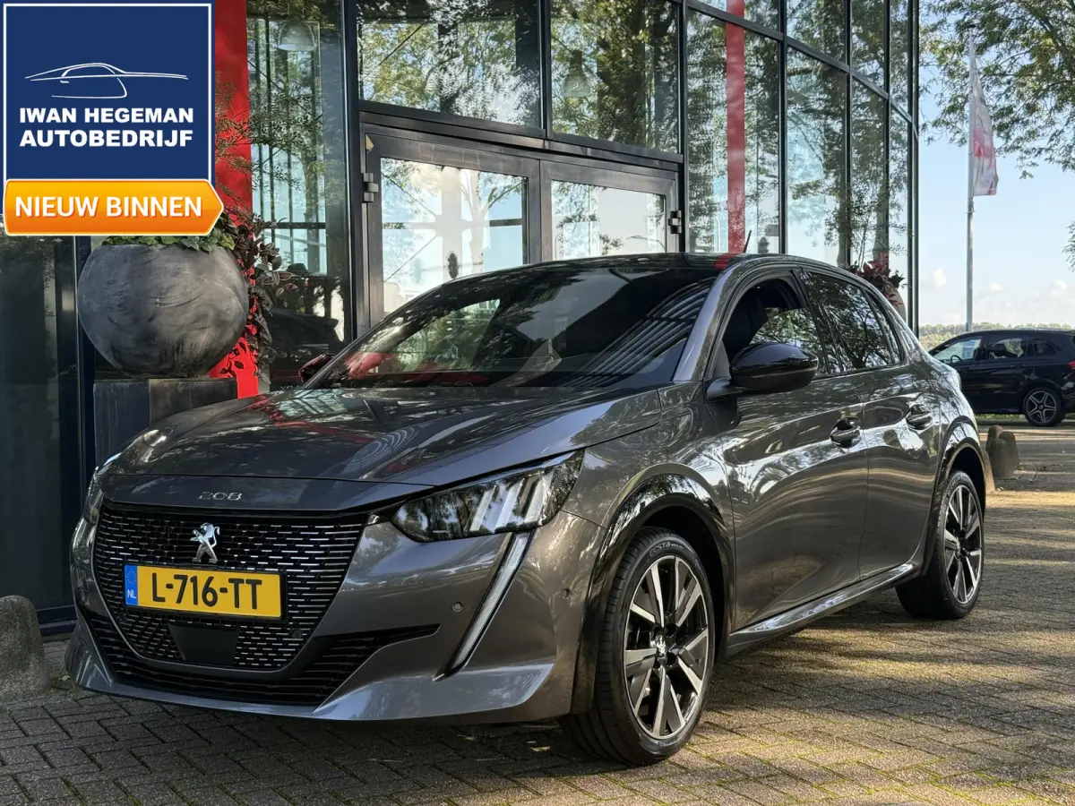 1.2 PureTech GT | Navigatie | Climate control | PDC | Apple CarPlay/Android Auto | LM Velgen |