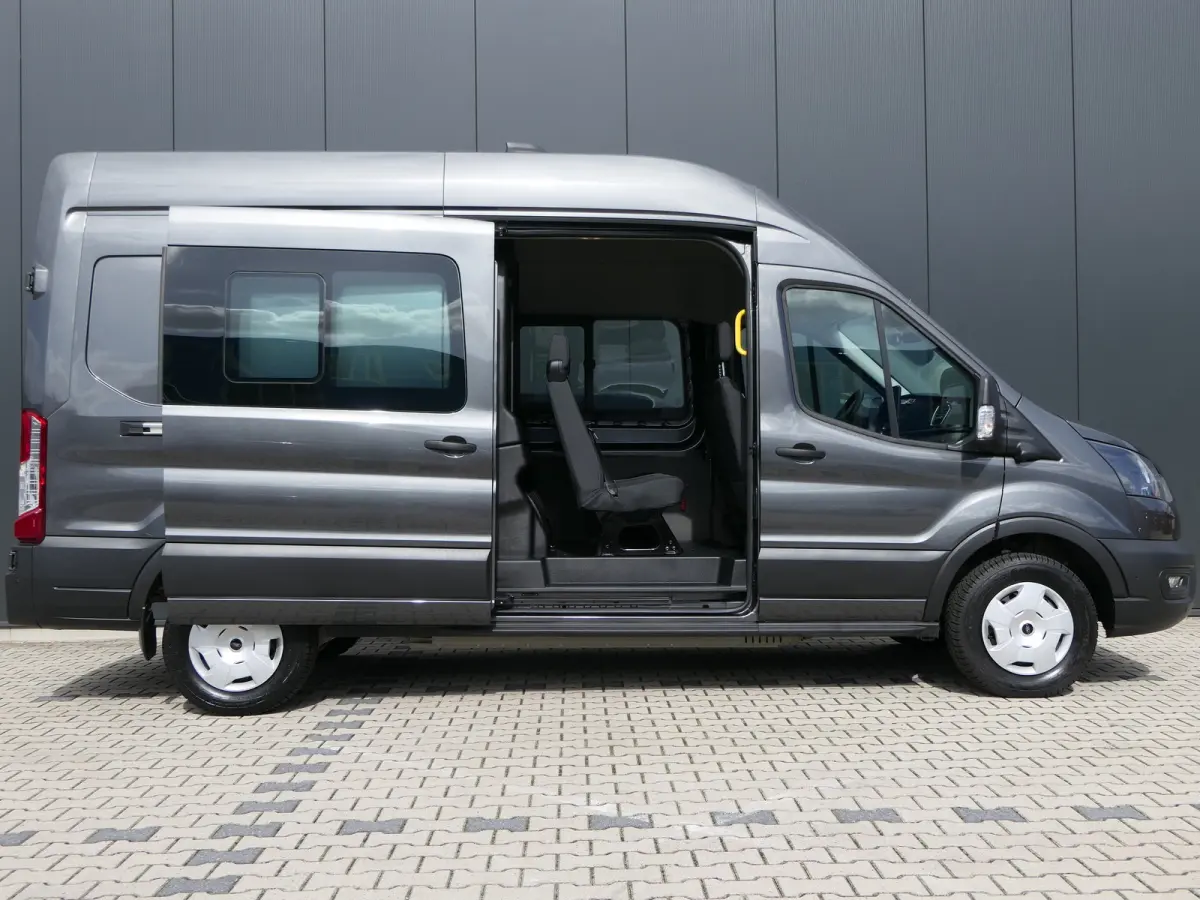 E-Transit L3H3 89kwh | Adaptive Cruise | BLIS | 5-Persoons | Navigatie | Stoelverwarming | 360 Camera | Elek. Stoel