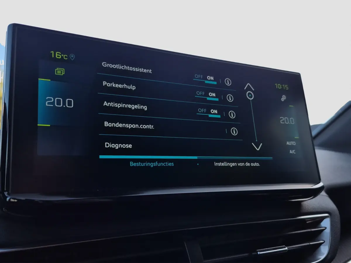 1.6 HYbrid 225 Allure Camera | LED | Full map navigatie | Carplay/android auto |
