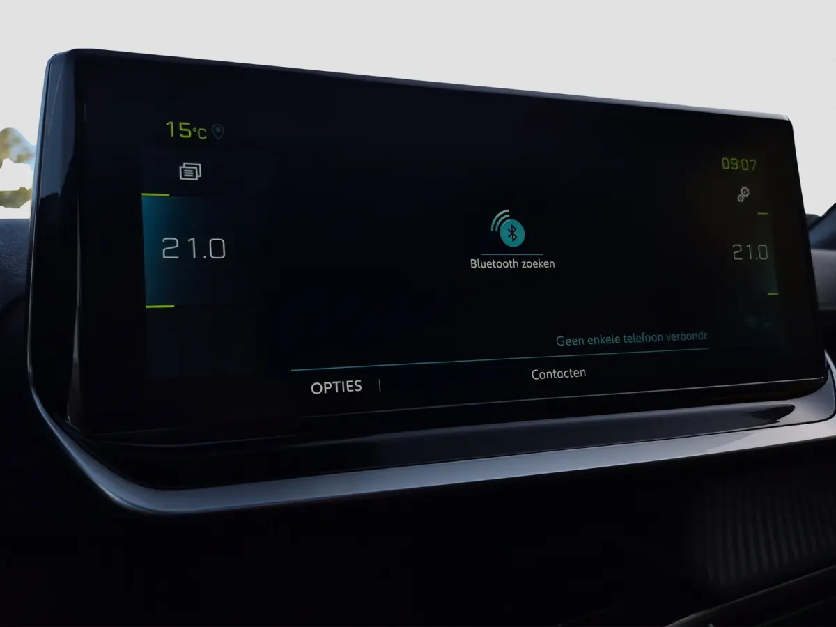 1.6 HYbrid 225 Allure Camera | LED | Full map navigatie | Carplay/android auto |