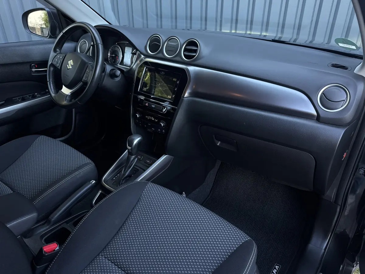 1.5 Hybrid Select NAP, Camera, Dodehoek