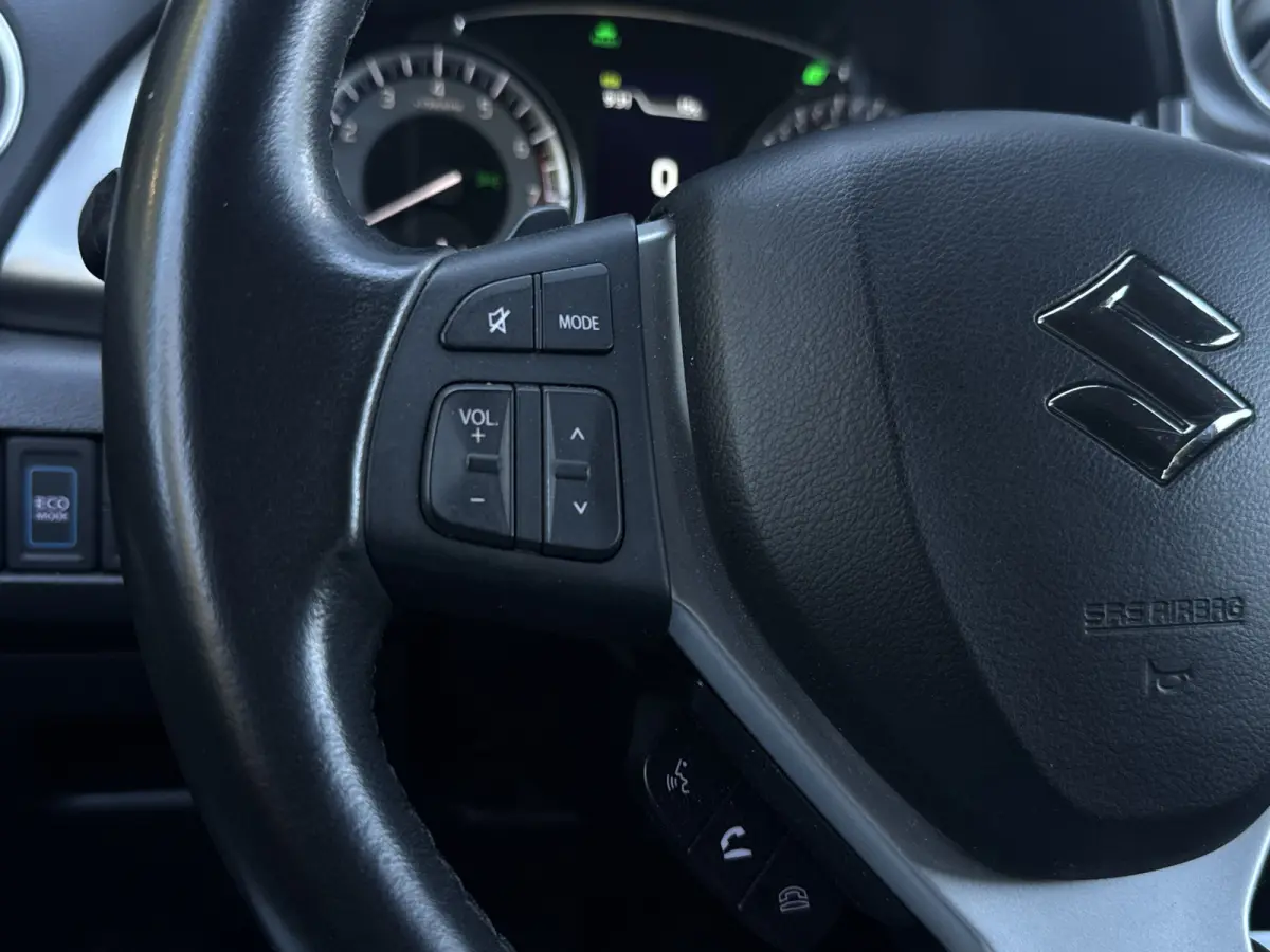 1.5 Hybrid Select NAP, Camera, Dodehoek