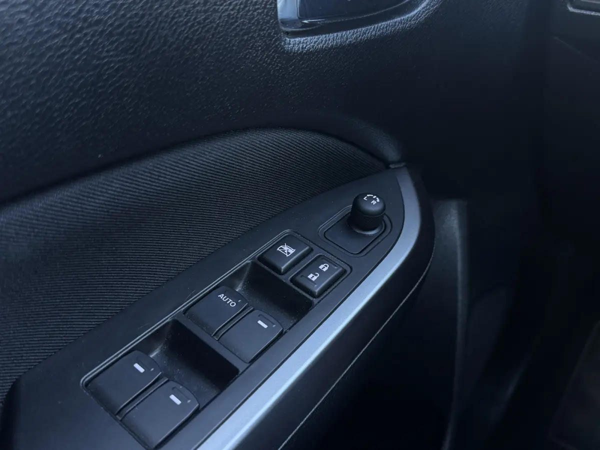 1.5 Hybrid Select NAP, Camera, Dodehoek
