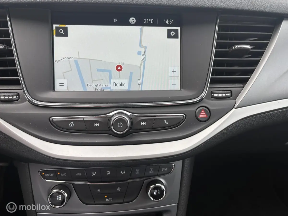 1.2 "AIRCO+NAVI+CRUISE+TREKHAAK"