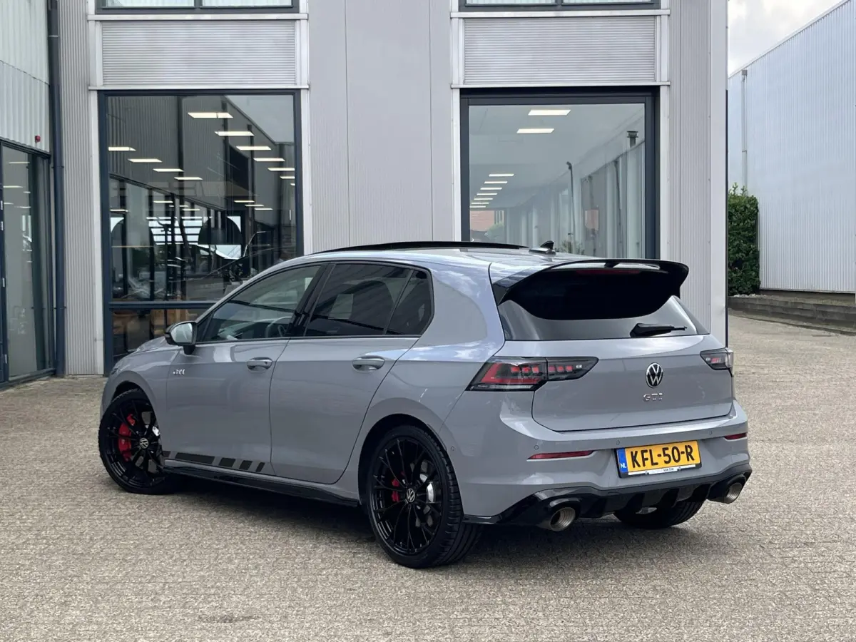 2.0 TSI GTI Clubsport | Pano.Dak/Head-Up/Winter-Pakket/Akrapovič Uitlaatsysteem/Apple CarPlay-Android Auto