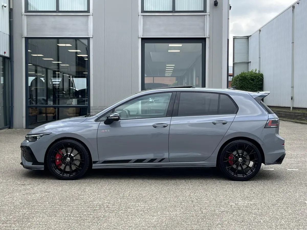 2.0 TSI GTI Clubsport | Pano.Dak/Head-Up/Winter-Pakket/Akrapovič Uitlaatsysteem/Apple CarPlay-Android Auto
