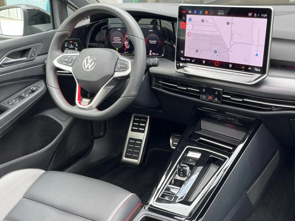2.0 TSI GTI Clubsport | Pano.Dak/Head-Up/Winter-Pakket/Akrapovič Uitlaatsysteem/Apple CarPlay-Android Auto